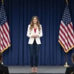 Kristi Noem Height